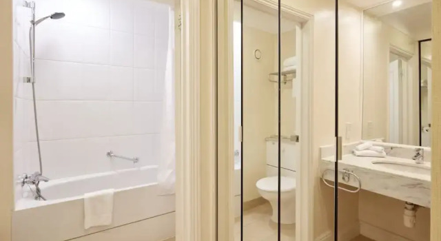 Четырёхместный семейный номер Standard Coldra Court Hotel by Celtic Manor