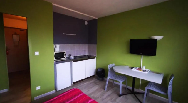 Трёхместный номер Standard Hôtel Résidence du Golf