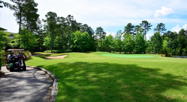 Located On The Ground Level And Across From The Pool With Pass To Huntington State Park! 2 Bedroom Condo by Peace Vacations, Забронировать Отель Полис-Айленд Lowcountry, рядом с True Blue Golf Club