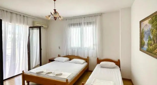 Трёхместный номер Standard с балконом и с красивым видом из окна Adriatic Apartments