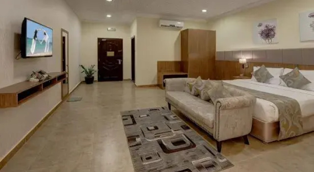 Полулюкс Fule Jiuzhou International Hotel