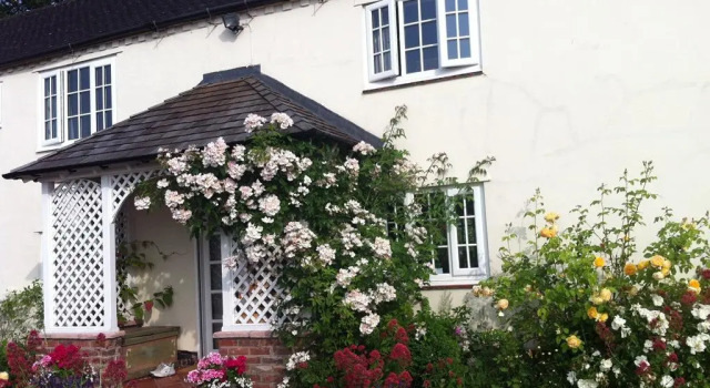 Mulsford Cottage B&B, Забронировать Дом для отпуска Малпас 