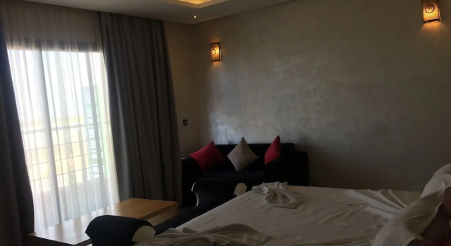 Hotel Nihal, Reservar Hotel  