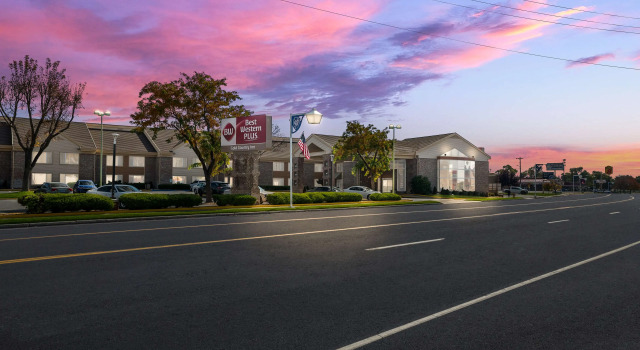 Best Western Plus Gold Country Inn, Buchen Sie Hotel Winnemucca 