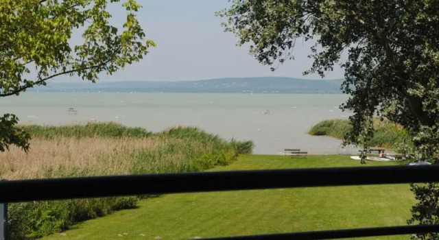 Balaton Apartmanház, Забронировать Апартаменты/квартира Сантод Шомодь, рядом с Szantod Ferry