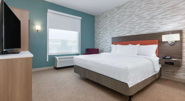 Двухместный люкс Home2 Suites By Hilton Tulsa Airport