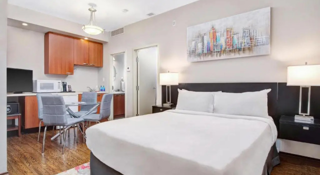 Люкс Willowdale Hotel Toronto North York