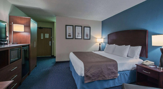 Двухместный номер Standard AmericInn by Wyndham Fort Dodge