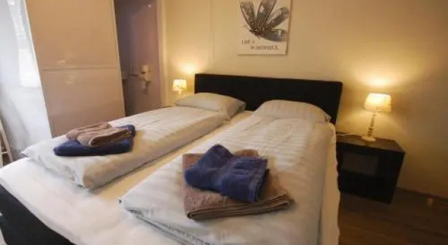 Bed & Breakfast De Pegel Thorn, Prenota Bed & breakfast Thorn 
