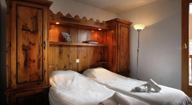 Luxury Comfortable Apartment on the Slopes in Val Thorens, Prenota Appartamento Hotel a Alvernia con parcheggio, Parcheggio