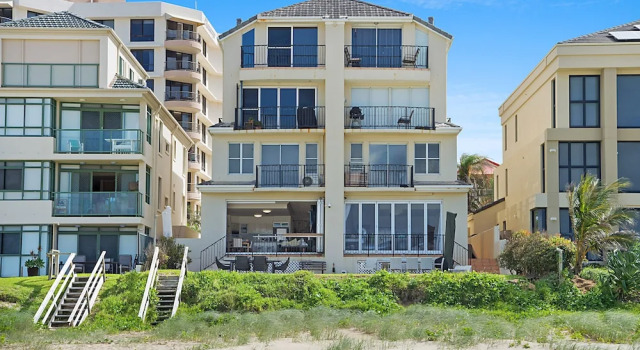Beachfront Palm Beach Townhouse