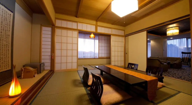 Люкс Deluxe Hinanosato Sanyoukan