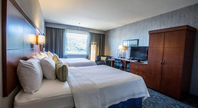 Четырёхместный номер Standard с видом на гавань Courtyard by Marriott St. Johns Newfoundland