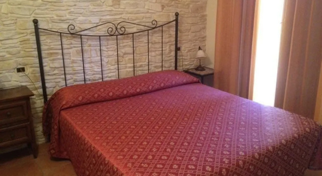 Masseria Casale Dei Fornici, Buchen Sie Bed & Breakfast Hotels in Metropolitanstadt Bari mit Pool, Schwimmbad