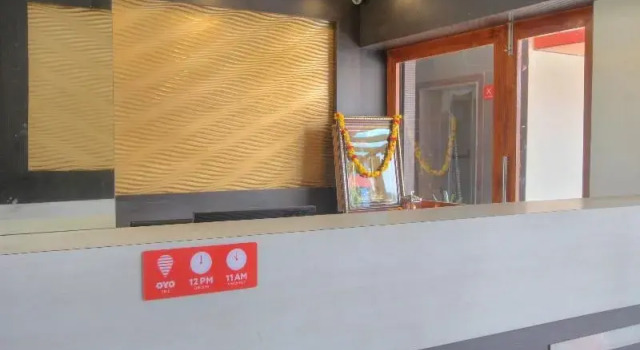 Capital O 15965 Hotel Nandi Gateway, Rezervovat Hotel Hotely v Bangalore s parkováním, Parkování