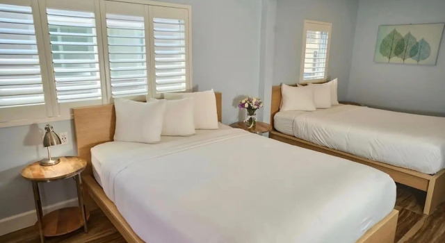 Четырёхместный номер Deluxe El Royale Hotel - Near Universal Studios Hollywood