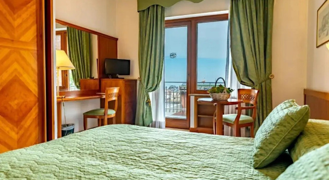Номер Standard с видом на город HOTIDAY Room Collection - Sorrento