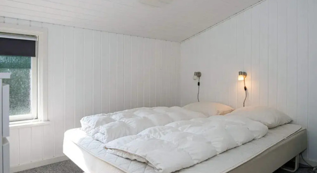 Modern Holiday Home in Juelsminde with Hot Tub, Забронировать Отель Юельсминне 