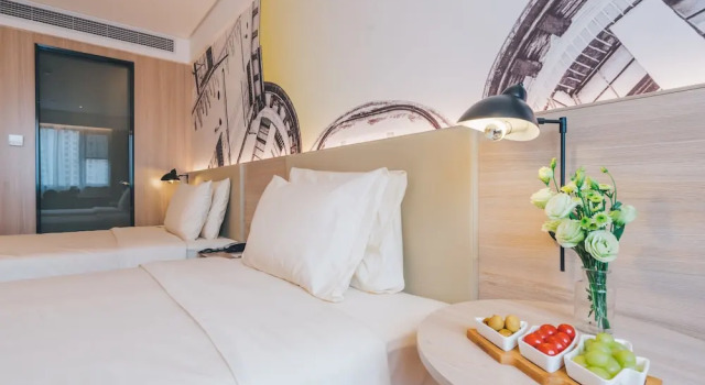 Двухместный номер Superior Atour Light Hotel Shanghai Bund Dashijie MetroStation (Great World)