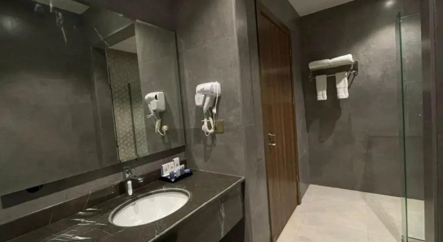 Полулюкс فندق سروات بارك جدة Sarwat Park Hotel Jeddah
