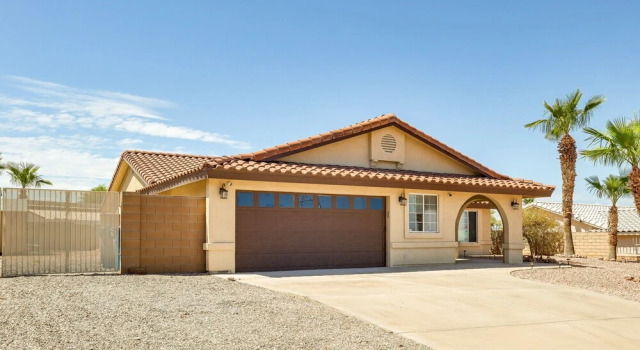 Sunny Bullhead City Retreat w/ Pool!, Prenota Casa vacanze Bullhead City Arizona