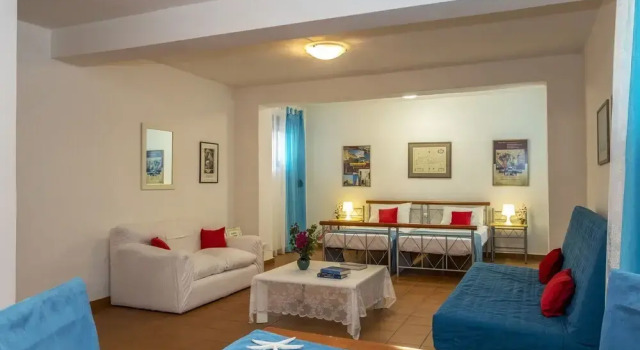 Вилла с 3 комнатами с балконом и с видом на море Villa Giannis