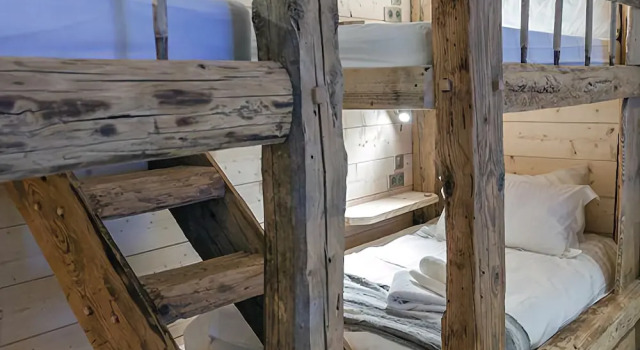 Chalet Belle Chery, Забронировать Шале Виллы Овернь-Рона-Альпы, Вилла