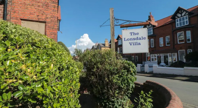 Lonsdale Villa, Reservar Vila Moradias em Merseyside, Vila