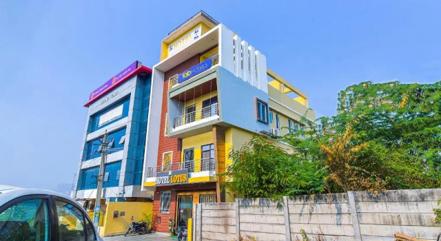 OYO Townhouse 802 Hotel Lotus, Rezervovat Hotel Hotely v Rajasthan s parkováním, Parkování