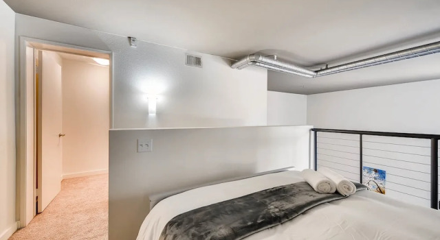 Luxury Loft in the Heart of Downtown, Забронировать Отель Бизнес-отели Сан-Диего, рядом с Вестфилд Хортон Плаза, 4* 5*
