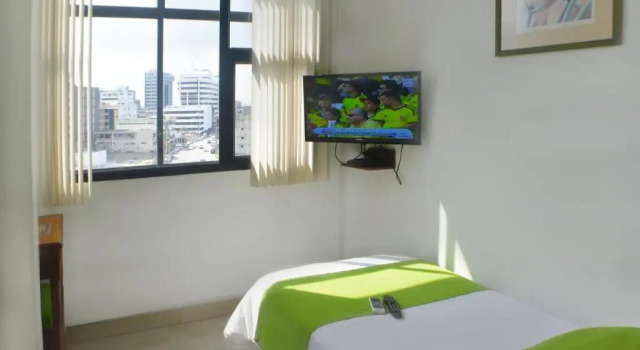 Одноместный номер Economy с красивым видом из окна Hotel Castell - Cerca Del Aeropuerto