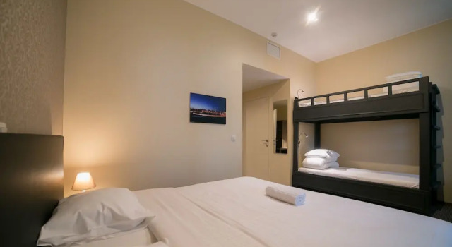 Четырёхместный семейный номер Standard Hotel Orion