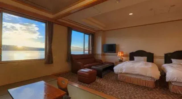 Люкс с видом на озеро Fuji Matsuzono Hotel