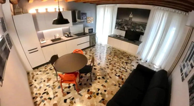 Апартаменты Lovely apartment In Vicenza