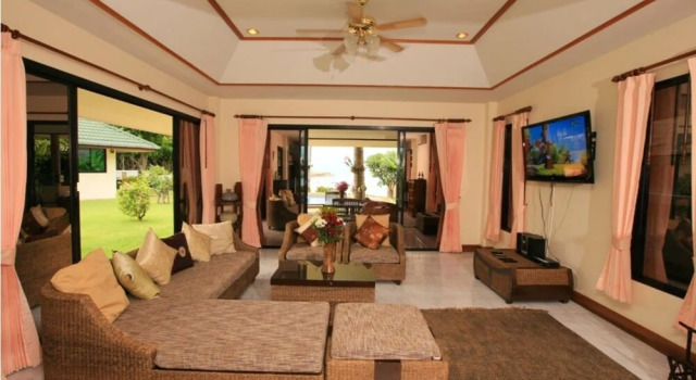5 Bedroom Beach Front Villa on Samrong Bay, Забронировать Вилла Отели Южного Таиланда 3 звезды, 3*