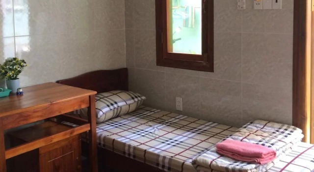 Hung Long Homestay