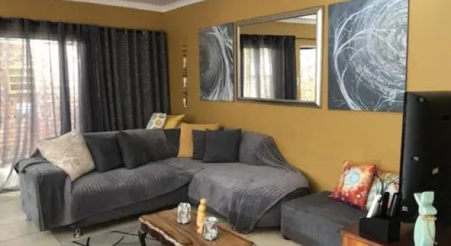 80onBenade, 2 bedroom units, Забронировать Отель Отели Фри-Стейт с парковкой, Парковка