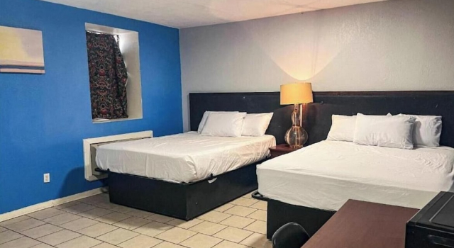 Четырёхместный номер Standard Studio 6 Suites Albany, GA