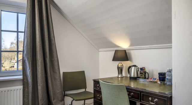 Номер Business Business Home Club