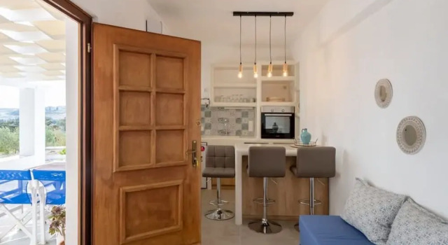 Коттедж Theodora s Suite in Agios Charalampos
