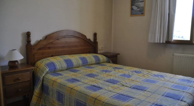 Fincas Carmelo Royo  Calle Barcelona, Book Hotel Sallent de Gállego Formigal