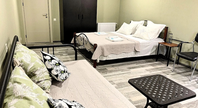 Люкс Comfort c 1 комнатой с видом на сад Гостиница Red Fox Guesthouse