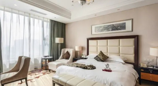 Люкс Superior Wyndham Xinyang Downtown