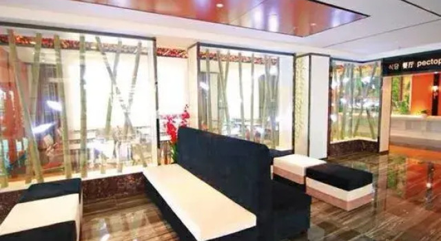 Hunchun Eurasian Hotel (Ouya Yanbai Shopping Center International Passenger Transport Station), Rezerwuj Hotel Hunchun Jilin