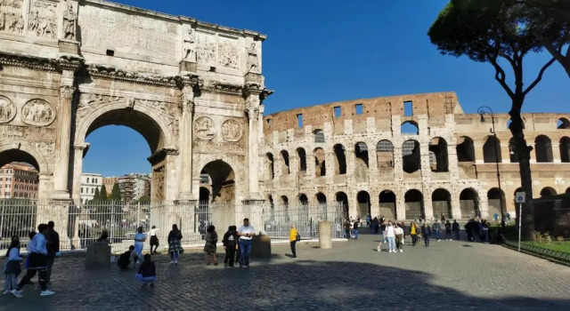 Апартаменты 50 Passi Colosseo Apartment