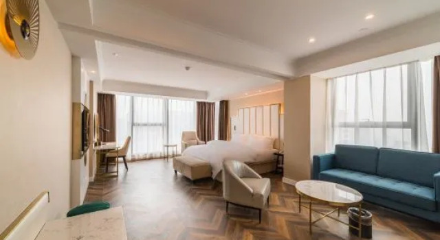 Люкс Deluxe Metropolo Wuhan Optics Valley Convention & Exhibition Center Hotel