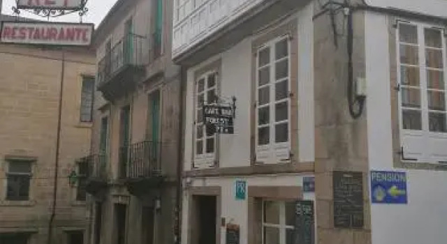 Hostal Forest