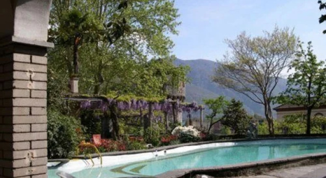 Schloss Locarno - Suites & Apartments, Забронировать Апартаменты/квартира Локарно Locarno Ascona Losone, рядом с Camellia Park Locarno