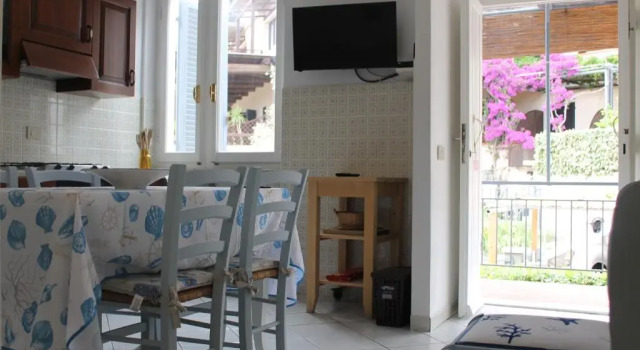 Casa Azzurra 3 camere e 2 bagni, Rezervovat Hotel Hotely v Elba s parkováním, Parkování