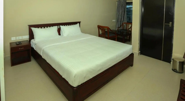 CeeCee Grand, Prenota Hotel Hotel economici a Vagamon